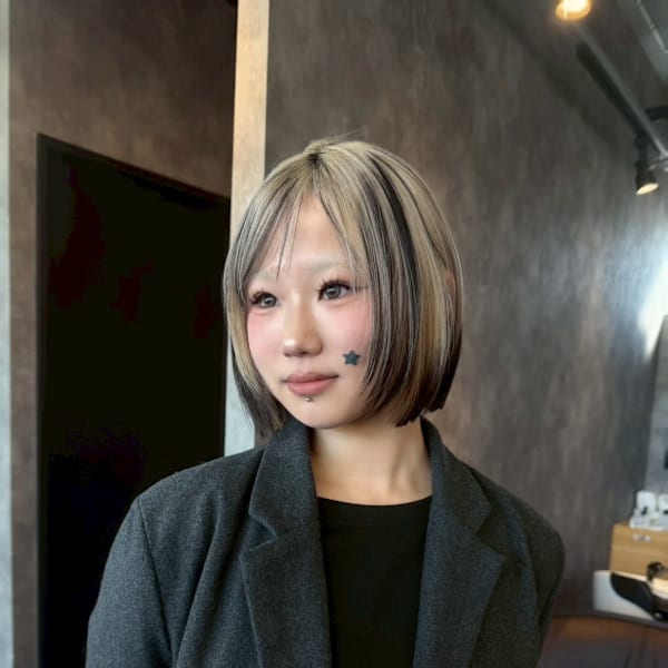 セクションカラー デザインカラー ケアブリーチカラー ウルフ