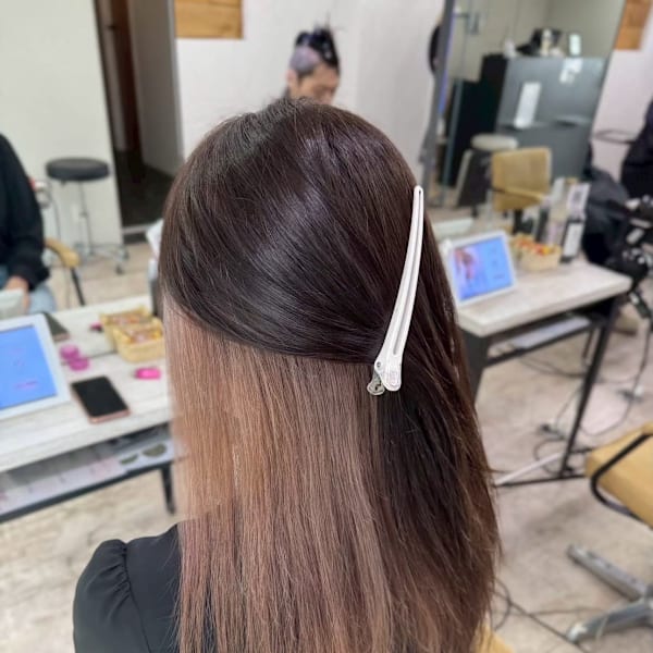 イヤリングカラーミルクティーベージュカラー|agir hair 所沢 【アジールヘア】 所沢プロペ通り店