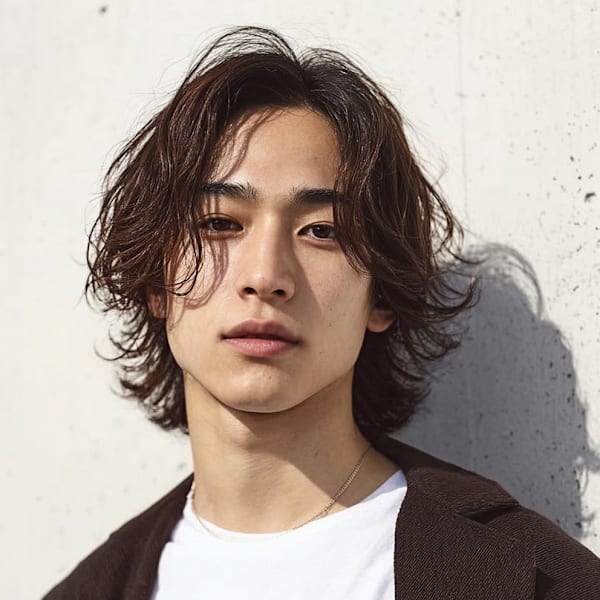 大人の色気◎ミディアムウルフ×無造作ニュアンスパーマ