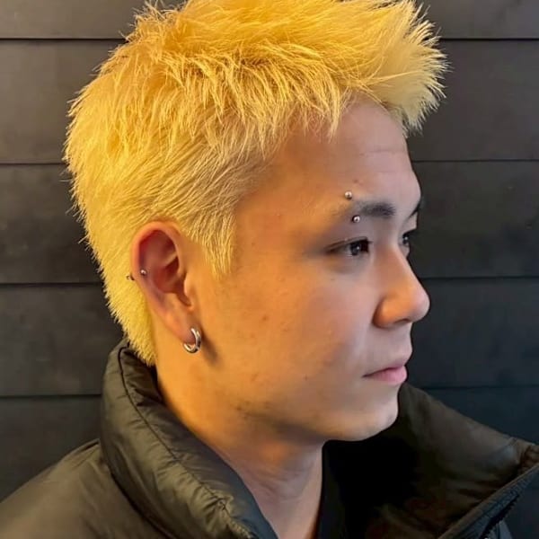 スパイキーショート ブリーチ ハイトーンカラー アップバング