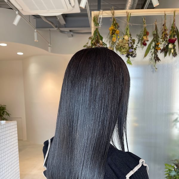 ナチュラルブラウン×艶トリートメント