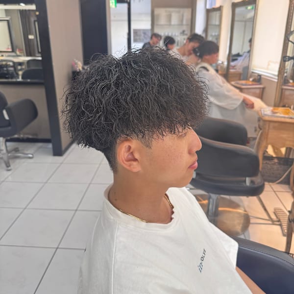 ツイストスパイラル　縦落ちツイスト　縦落ちスパイラル　眉毛