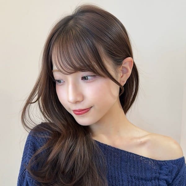 オリーブグレージュカラー 透明感カラー 艶髪 顔周りカット|Reginavita 栄店