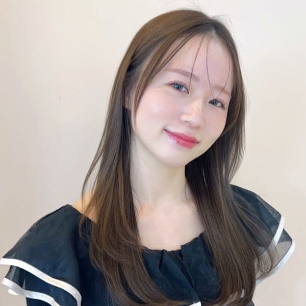 髪質改善 シースルーバング レイヤーカット ストレート 美髪|Reginavita 栄店