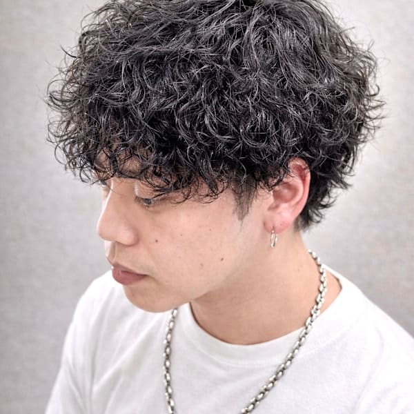 無造作スパイラルパーマ×色気マッシュ