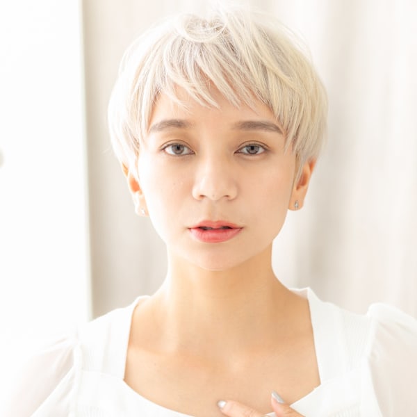 ハイトーンカラーホワイトシルバークールショート10代20代
