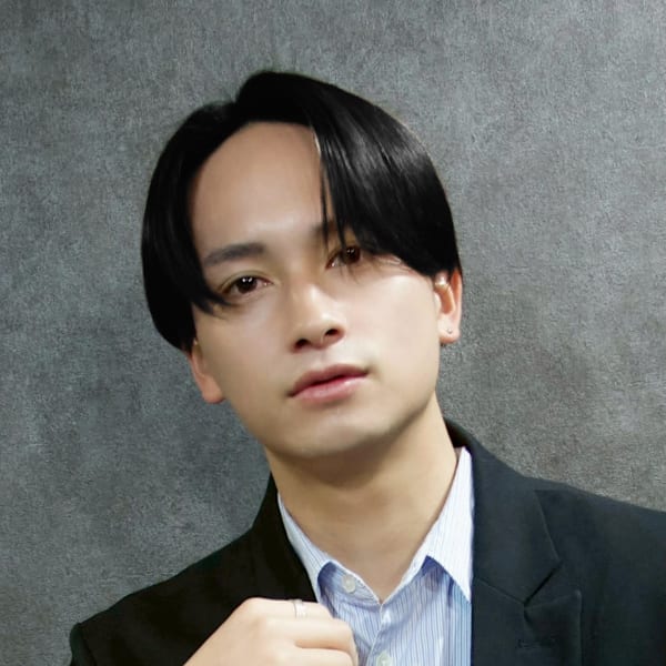 センターパート＆縮毛矯正＆曲がる縮毛矯正＆黒髪