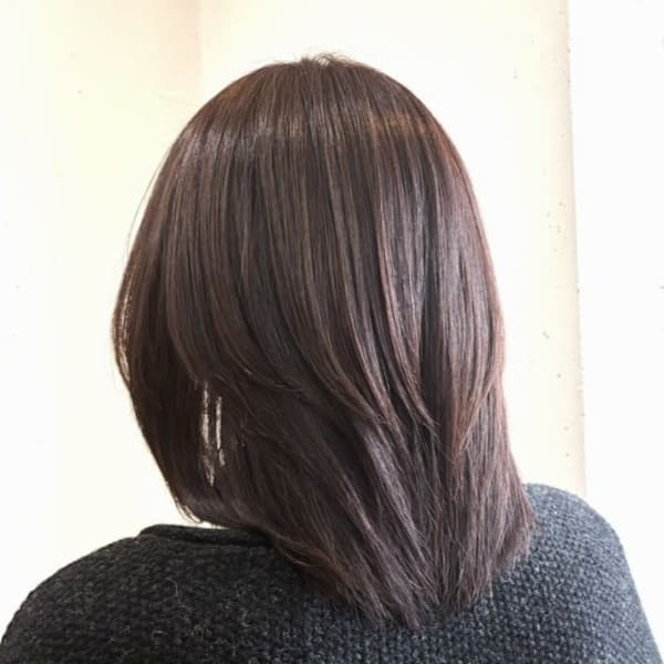 ダークブラウン レイヤーカット ミディアム 30代 40代
