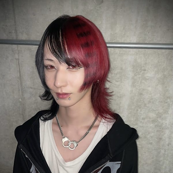 Red × Black Border Wolf