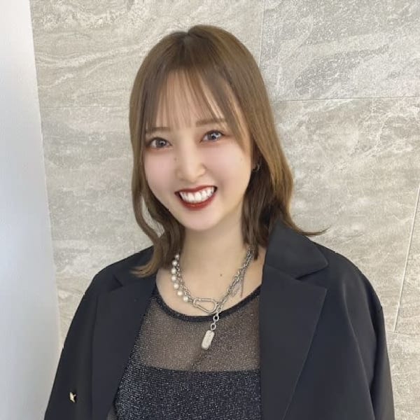 Lond aventus 池袋【ロンドアヴァントゥス イケブクロ】のスタッフ紹介。Haruna 美髪矯正