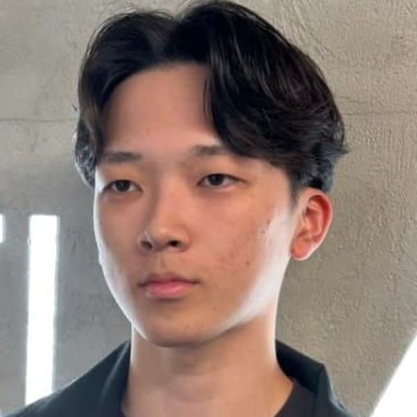 ニュアンスパーマ 韓国風 刈り上げセンターパート マッシュ