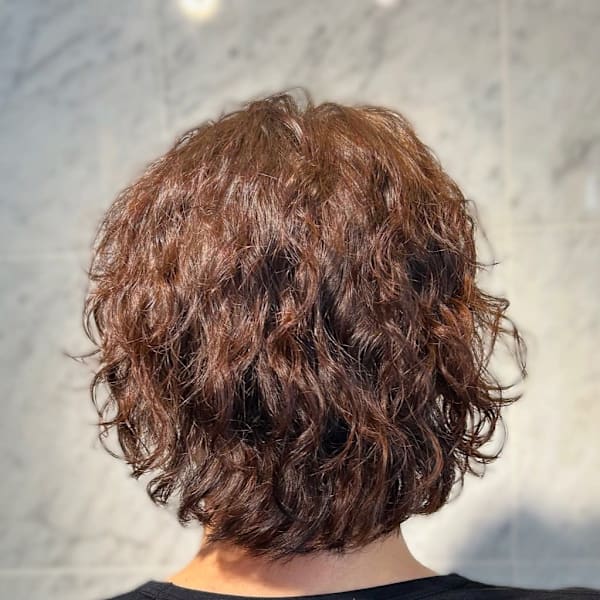 白髪ぼかし効果も!大人メンズウエーブ|+PLUS AVEDA