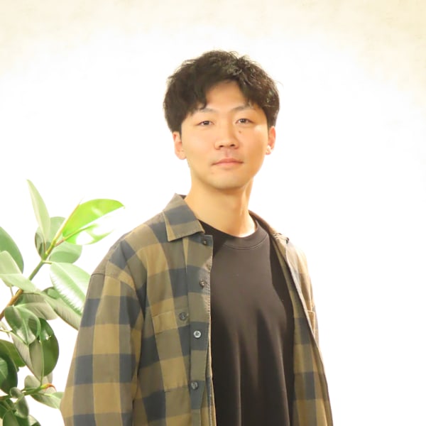 KANi【カーニ】のスタッフ紹介。メンズ専門 藤川 侑大