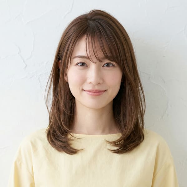 【30代人気】上品ミディアム×シナモンベージュツヤ髪