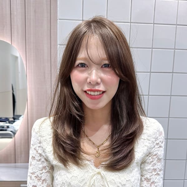 hina|REBRAND 銀座 hair&headspa 【リブランド ギンザ ヘアーアンドヘッドスパ】