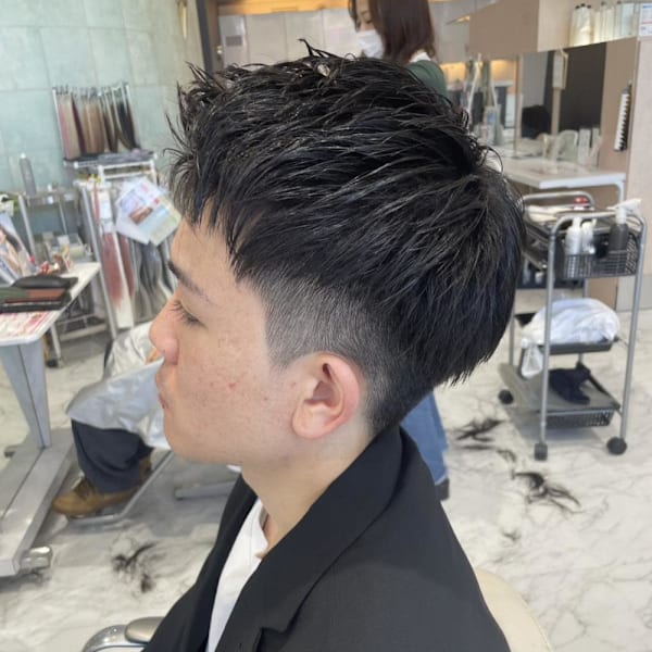 アップバングショート
