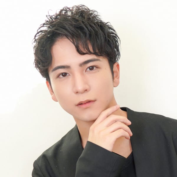 【La fith】爽やかヘア×刈り上げセンターパート×メンズ|La fith hair SEnSE 広島袋町店