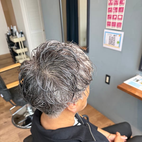 ・シークレットパーマ／ナチュラルウェーブスタイル|LeaLea hair&life【レアレア ヘアアンドライフ】