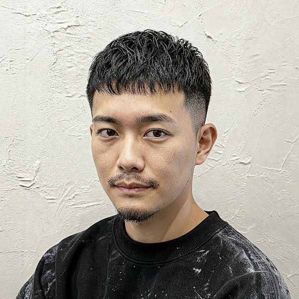 メンズショートヘア　