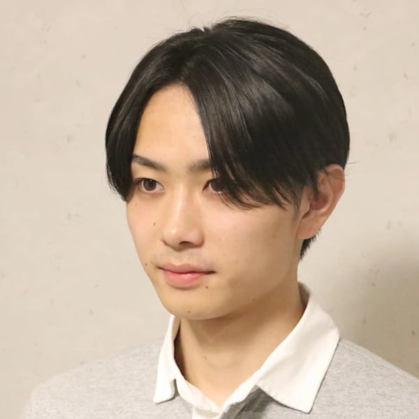 センターパートスタイル