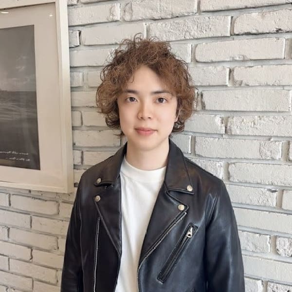 賀原 誠一郎|AUBE HAIR soleil 福岡千早店 【オーブ ヘアー ソレイユ】