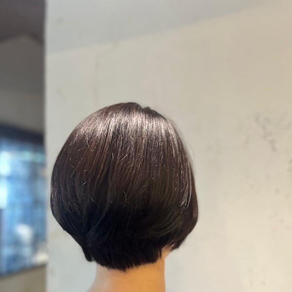 【ツヤで魅せるナチュラルミディ】