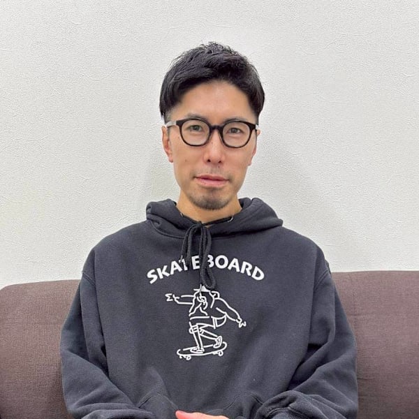 互感 金沢駅西口店【ゴカン カナザワエキニシグチテン】のスタッフ紹介。カワカミ ジュンペイ