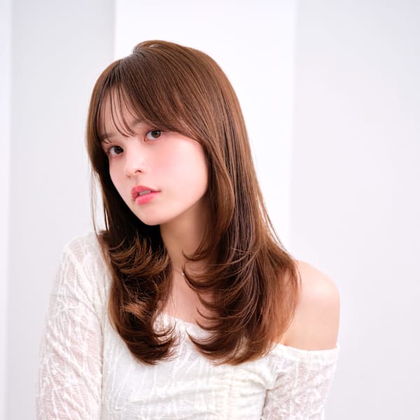 韓国小顔レイヤー×透明感カラー