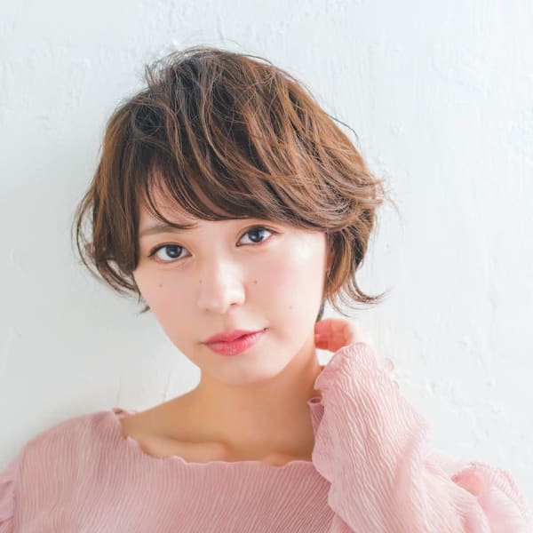 フェミニンショートボブ
