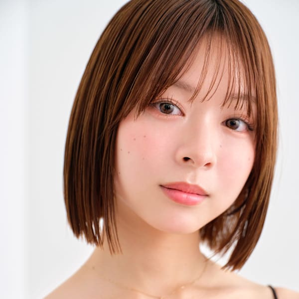 小顔見えシースルーバング×王道ナチュラルボブ