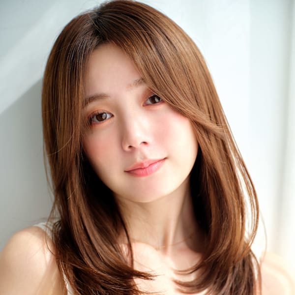 大人かわいい小顔レイヤーカット×艶髪ブラウンベージュ