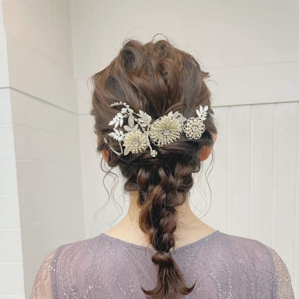 .20代・30代・40代似合う小顔ヘアアレンジ♪二次会ブライ
