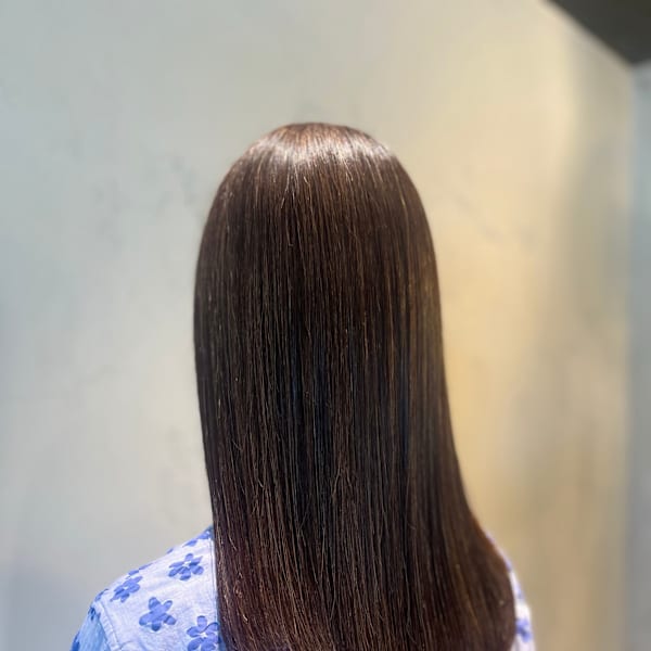 【ツヤ感抜群のロングストレート】