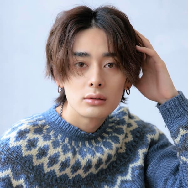 寝癖風メンズセンターパート