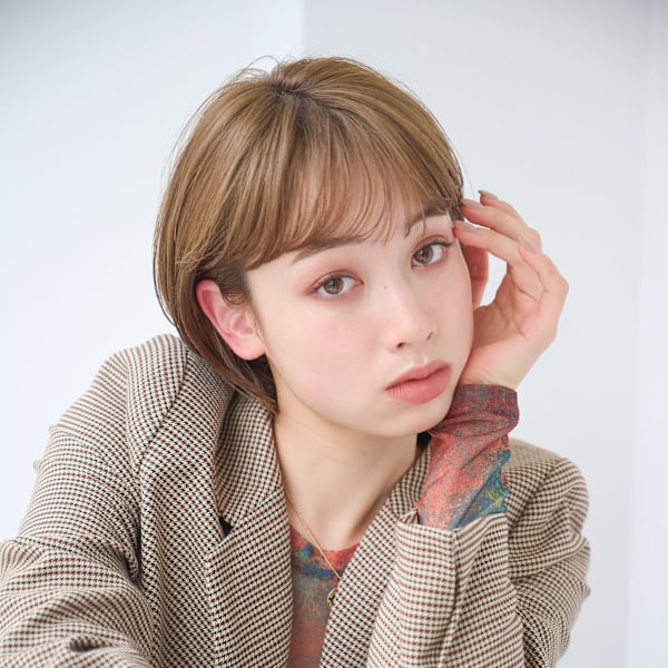 耳掛けボブアッシュベージュ