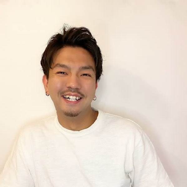 Lond aimer 柏 髪質改善【ロンド エメ】【ロンドエメ　カシワ　カミシツカイゼン】のスタッフ紹介。川上 功介