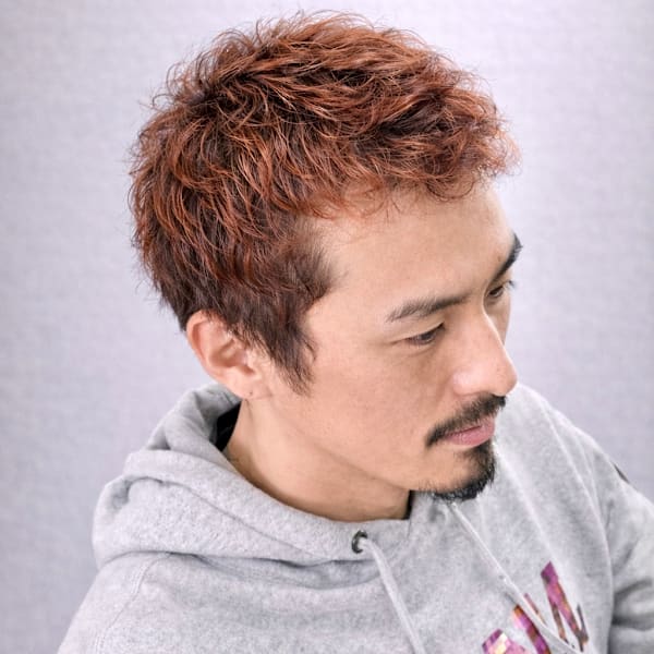 ナチュラルショート×赤髪