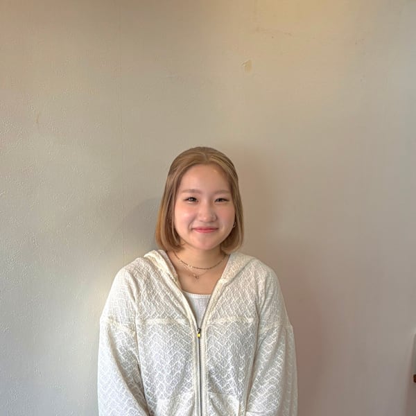 hairs BERRY 大橋店【ヘアーズ　ベリー　オオハシテン】のスタッフ紹介。MAHI