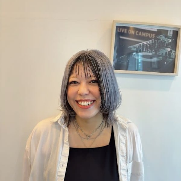 アカリ |AUBE HAIR ray 沖縄北谷店 【オーブ ヘアー レイ】