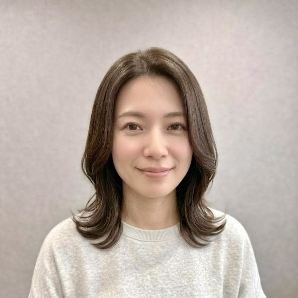 外はねミディアムヘア
