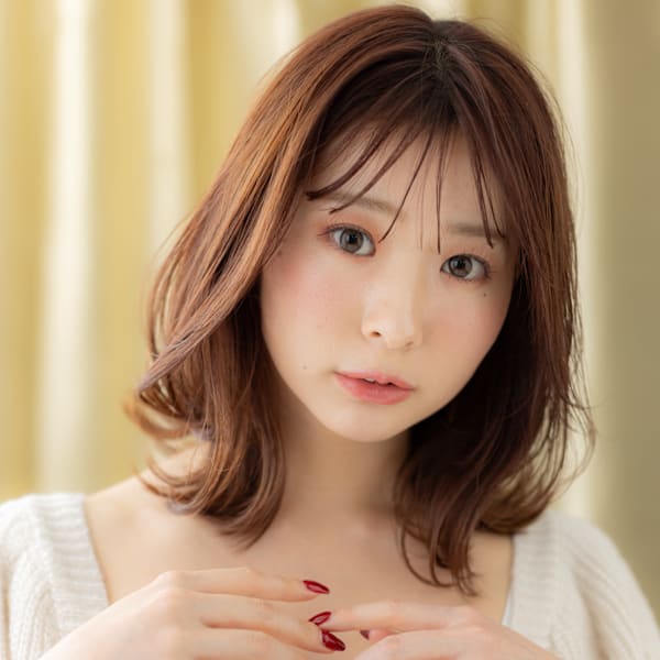 コーラルベージュブリーチなしクラゲウルフカット30代40代