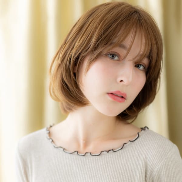 コーラルベージュブリーチなし顔周りレイヤーボブ30代40代