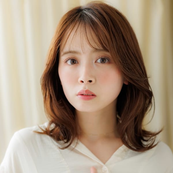クラゲウルフくびれヘアミディアムレイヤーカット30代40代