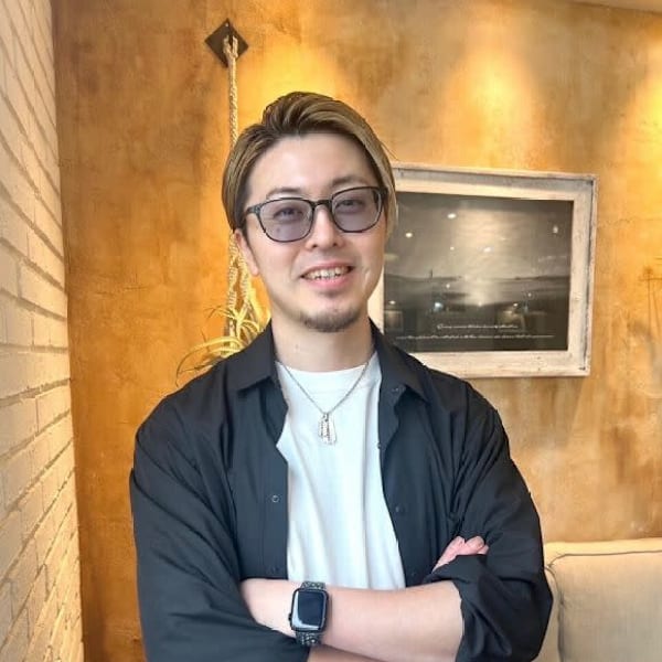 竹石 勲雄|AUBE HAIR hakata 博多3号店 【オーブ ヘアー ハカタ】