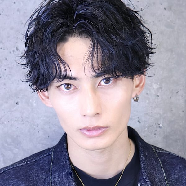 シャドウパーマ センターパート メンズパーマ 波巻きスパイラ|FLAVA Men's hair メンズサロン吉祥寺【フレイバ メンズヘア】