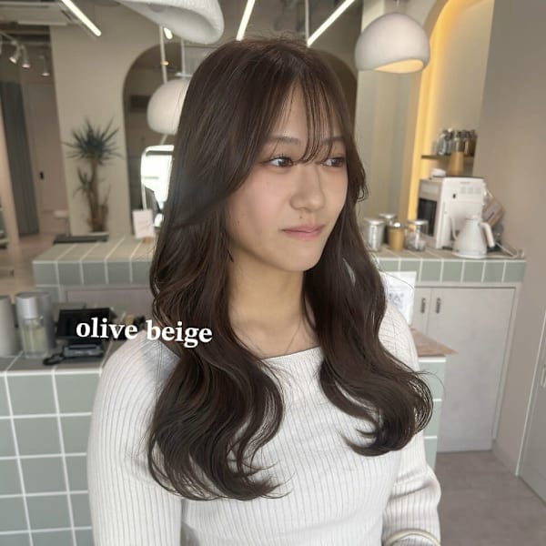 オリーブベージュ/韓国/レイヤーカット/髪質改善/前髪