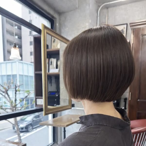 前下がりボブ