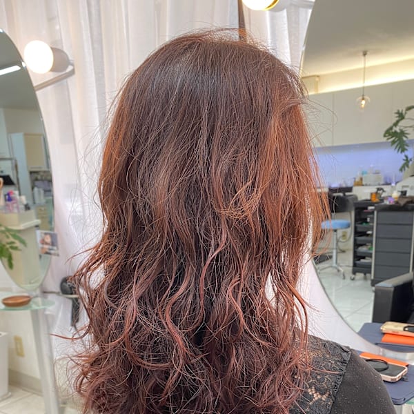 ロングレイヤー　パーマスタイル