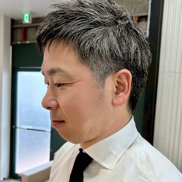 刈り上げ大人ビジネスショート