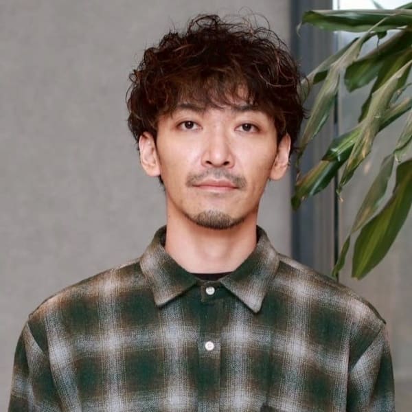 波巻きスパイラルパーマ メンズショート 束感 30代40代